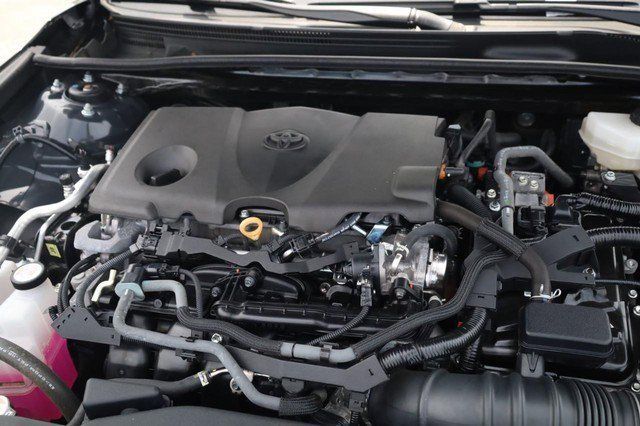 Used 2025 Toyota Camry SE FWD image 26