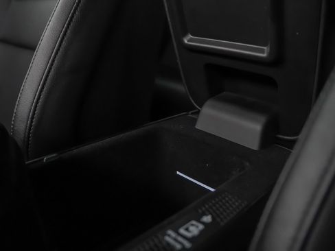 Certified 2021 Porsche Taycan 4S image 34