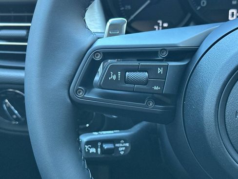 New 2026 Porsche Macan AWD/4WD image 30