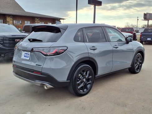 Used 2025 Honda HR-V Sport image 2