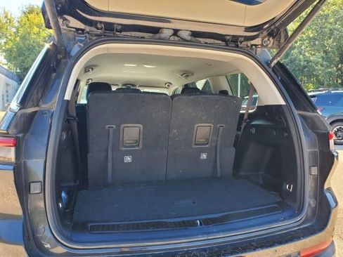 Used 2023 Jeep Grand Cherokee L Limited image 7