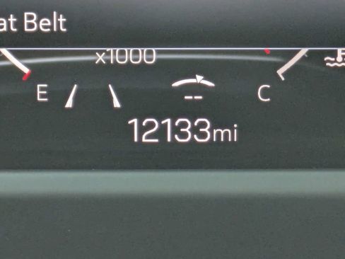Used 2024 GMC Acadia Elevation w/ Luxury Package FWD image 42