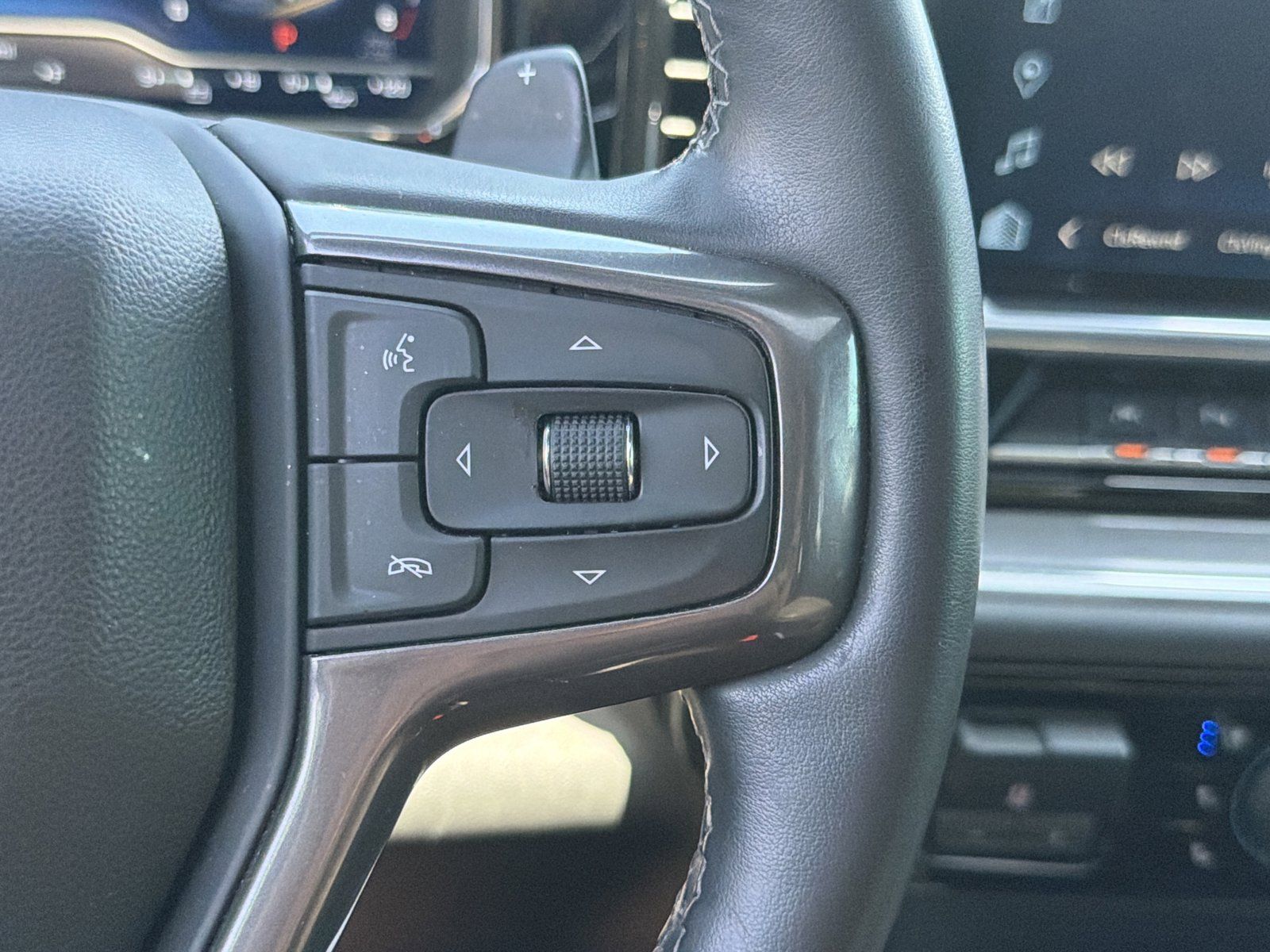Used 2023 Chevrolet Silverado 1500 High Country AWD/4WD image 20