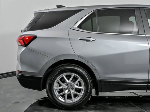 Used 2023 Chevrolet Equinox LT FWD image 11