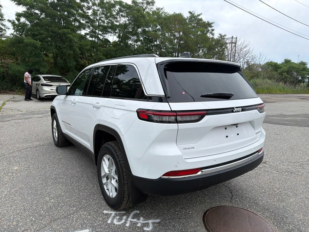 New 2026 Jeep Grand Cherokee Laredo X AWD/4WD image 3