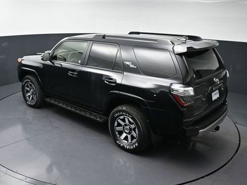 Used 2024 Toyota 4Runner TRD Off-Road Premium AWD/4WD image 29