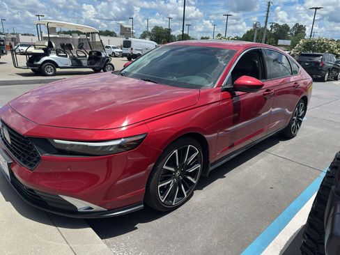 Used 2025 Honda Accord Touring image 1