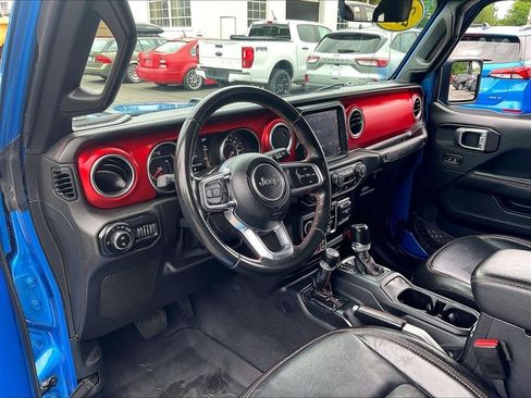 Used 2021 Jeep Gladiator Rubicon AWD/4WD image 8