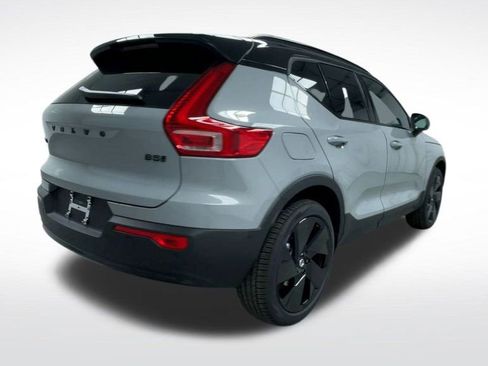 New 2026 Volvo XC40 B5 Ultra w/ Climate Package image 22