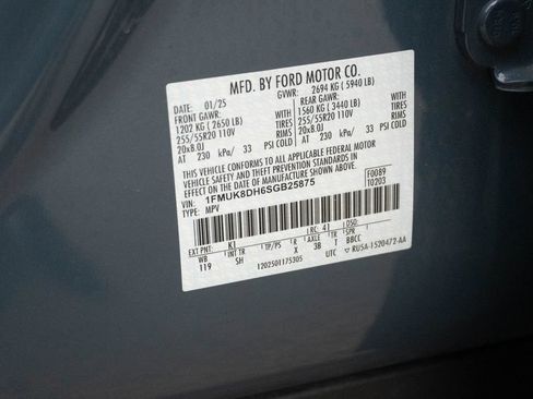 Used 2025 Ford Explorer Active w/ Active Comfort Package AWD/4WD image 39