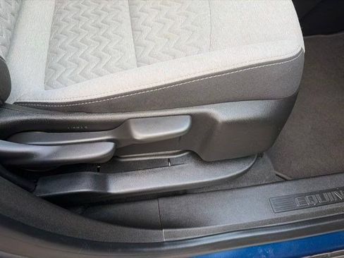 Used 2022 Chevrolet Equinox LT w/ Driver Convenience Package FWD image 40