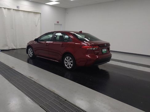 Used 2025 Toyota Corolla LE image 5