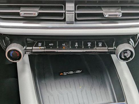 New 2026 Chevrolet Equinox EV LT image 13