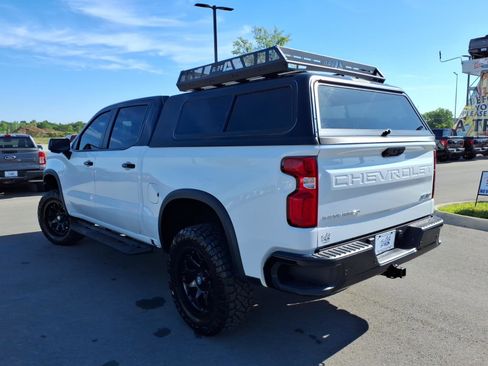 Used 2024 Chevrolet Silverado 1500 ZR2 w/ Technology Package AWD/4WD image 5