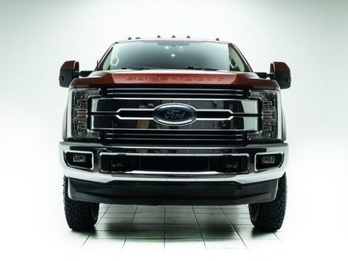 Used 2017 Ford F350 Lariat w/ Lariat Value Package AWD/4WD image 6