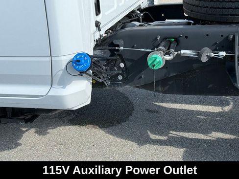 New 2025 RAM 4500 Tradesman image 31