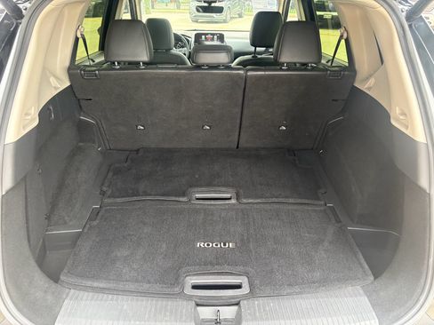 Used 2023 Nissan Rogue SL w/ SL Premium Package FWD image 32