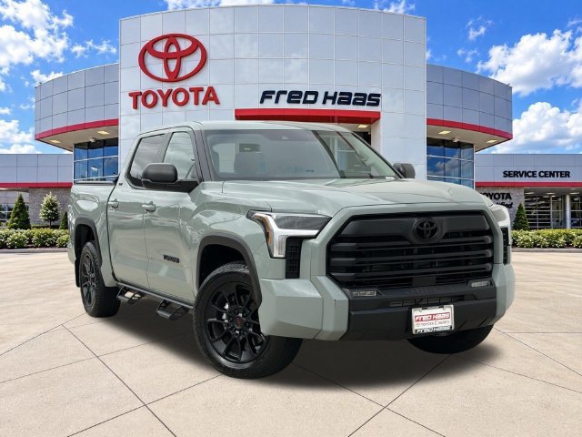Used 2024 Toyota Tundra SR5 w/ SR5 Premium Package RWD image 1