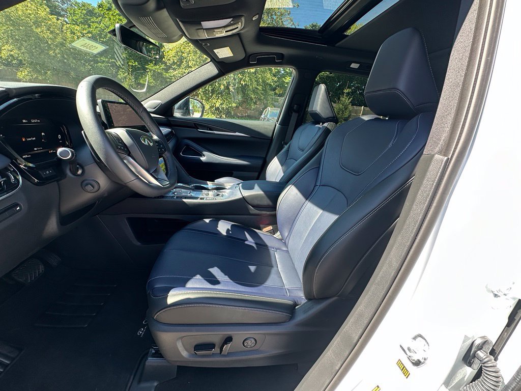 Certified 2026 INFINITI QX60 Sport w/ Dark Cargo Package AWD/4WD image 13