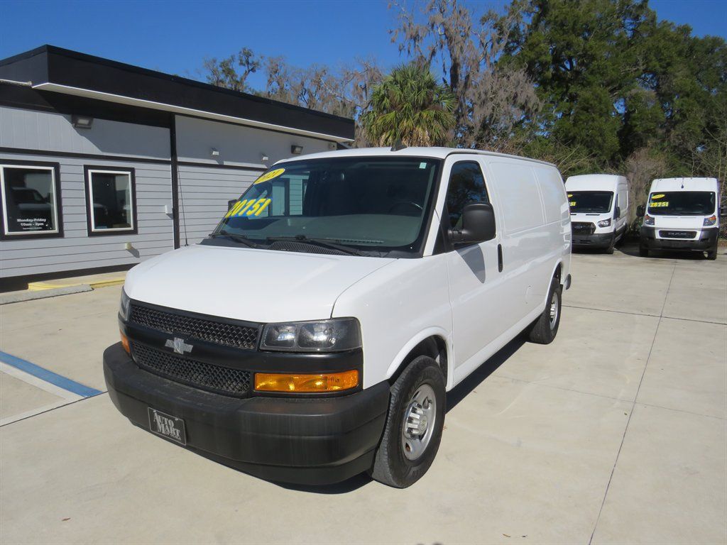 Used 2021 Chevrolet Express 2500 w/ Driver Convenience Package RWD image 3