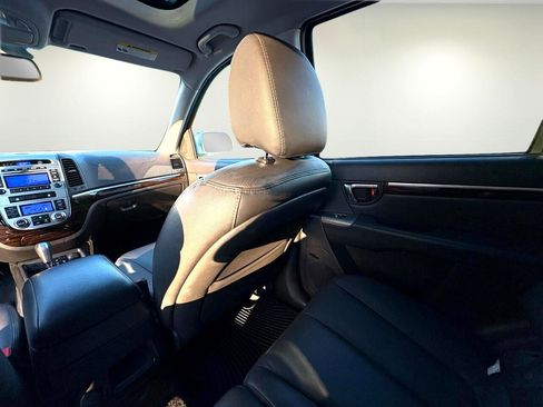 Used 2011 Hyundai Santa Fe Limited image 19