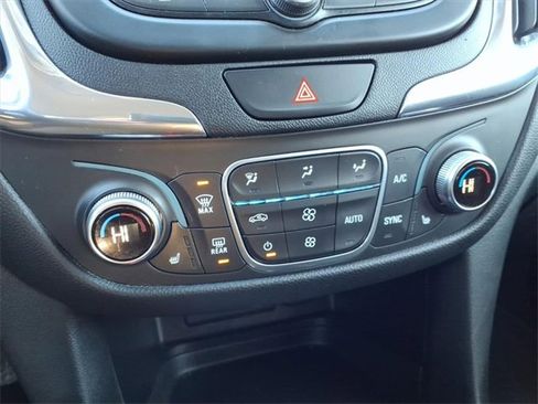 Used 2019 Chevrolet Equinox LT image 20