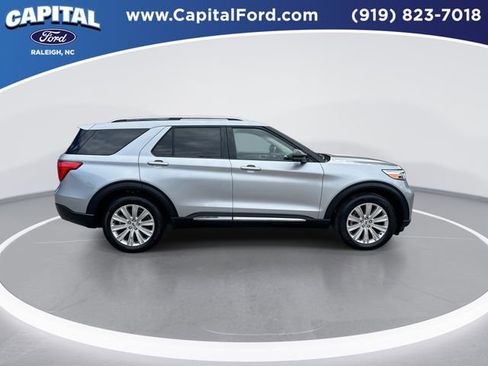 Certified 2022 Ford Explorer Limited w/ Hybrid Equipment Group 310A image 9