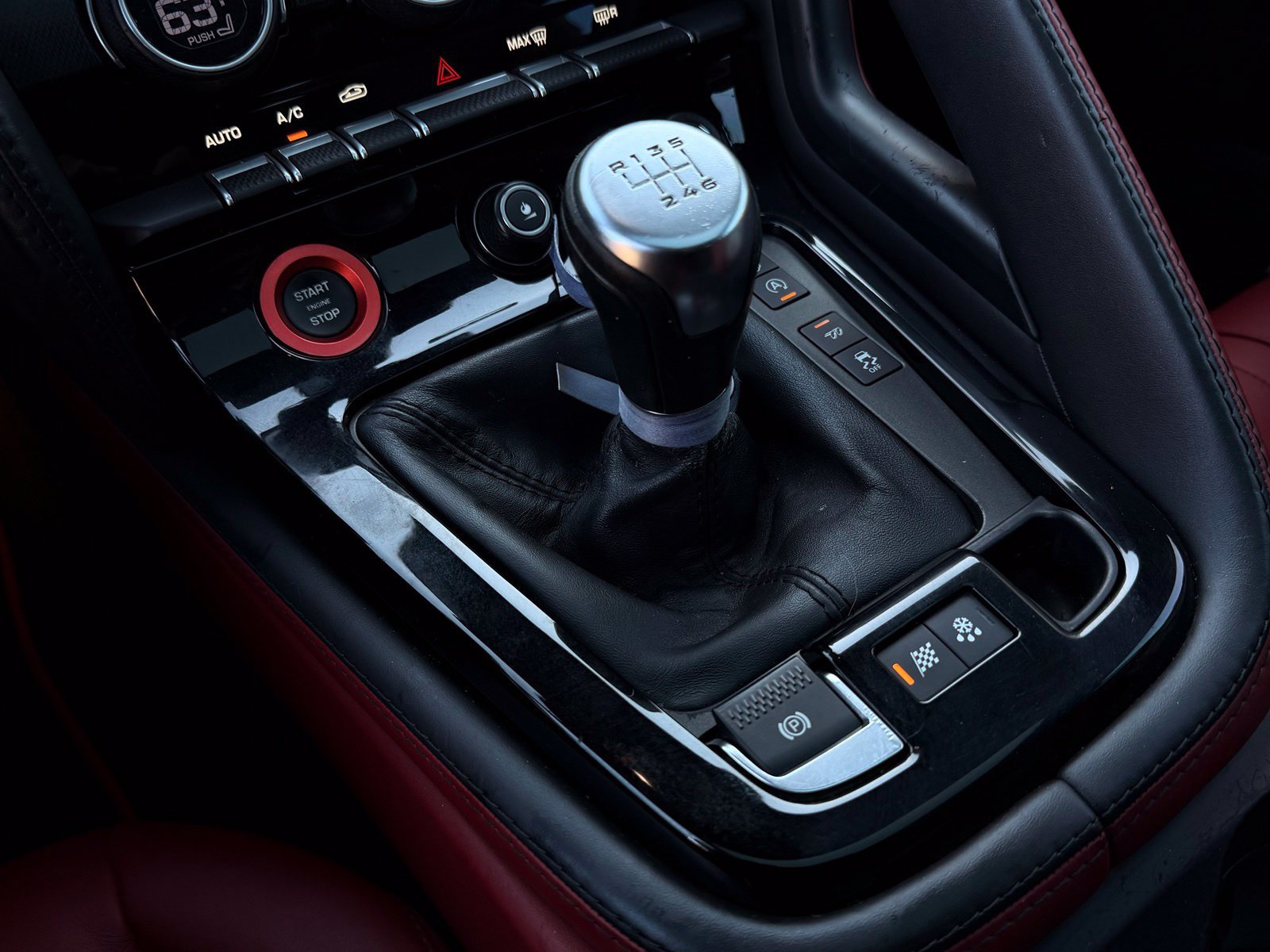 Used 2016 Jaguar F-TYPE S RWD image 37
