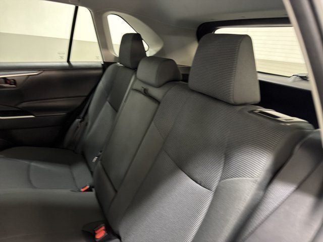 Used 2024 Toyota RAV4 LE AWD/4WD image 19