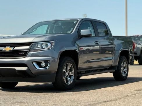 Used 2018 Chevrolet Colorado Z71 AWD/4WD image 40