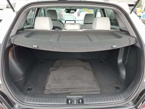 Used 2023 Hyundai Kona Limited w/ Cargo Package AWD/4WD image 28