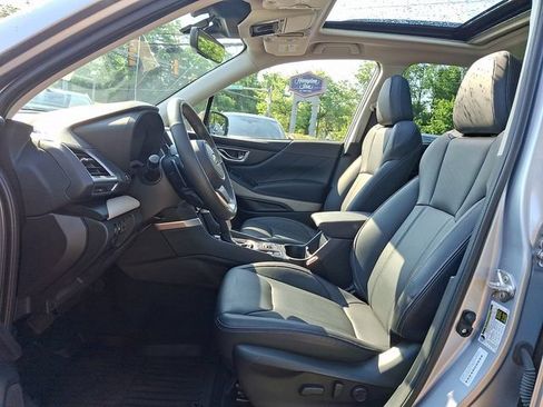Used 2023 Subaru Forester Limited AWD/4WD image 13