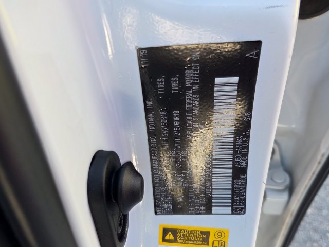 Used 2019 Toyota Highlander LE FWD image 7