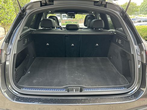 Certified 2025 Mercedes-Benz GLC 300 image 10