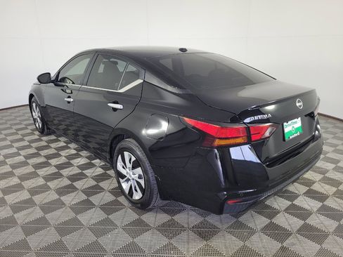 Used 2025 Nissan Altima 2.5 S FWD image 5