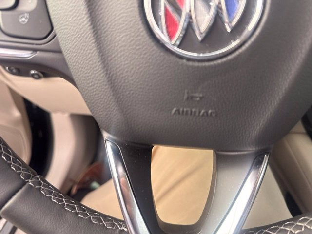 Used 2023 Buick Envision Avenir AWD/4WD image 17
