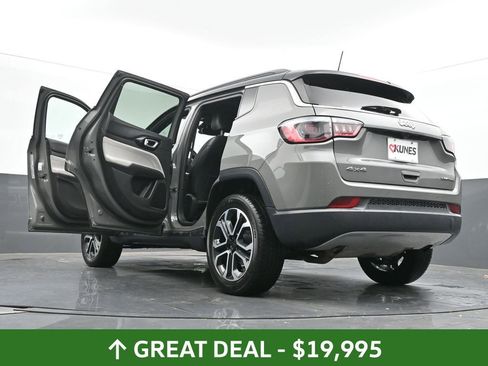 Used 2024 Jeep Compass Limited image 71