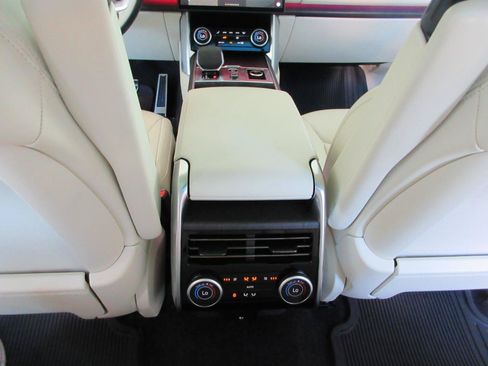 Used 2023 Land Rover Range Rover SE AWD/4WD image 43