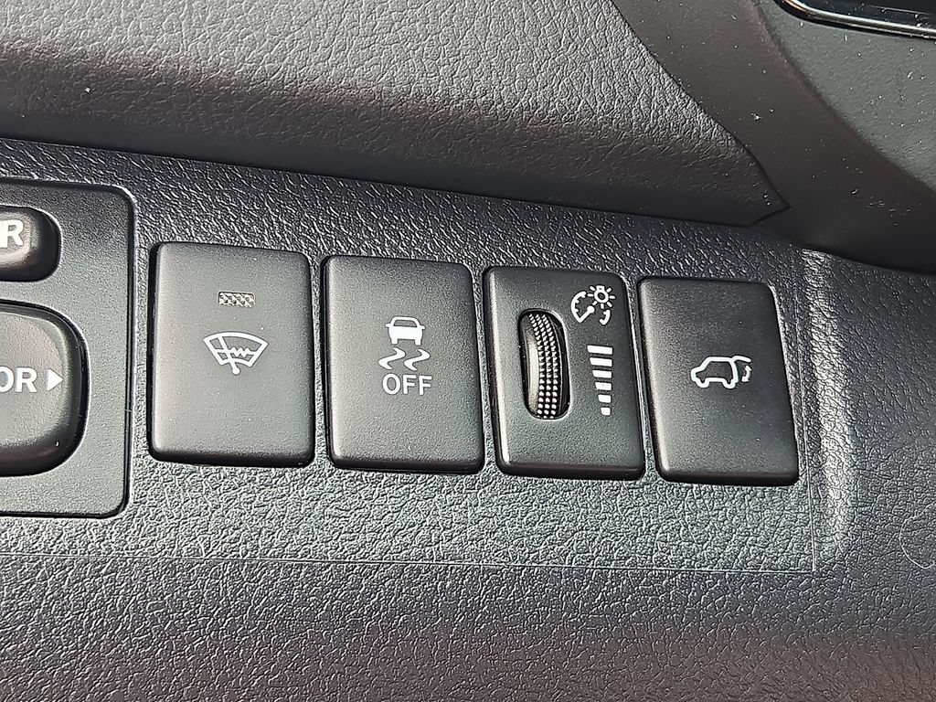 Used 2012 Toyota Highlander SE w/ Tow Pkg AWD/4WD image 26