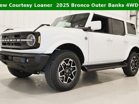 New 2025 Ford Bronco Outer Banks image 4