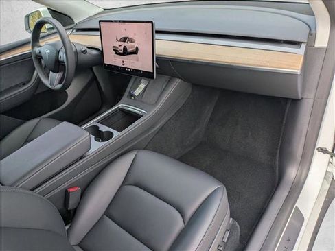 Used 2023 Tesla Model Y Long Range image 23