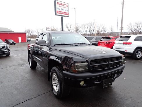 Used 2002 Dodge Dakota Sport image 1