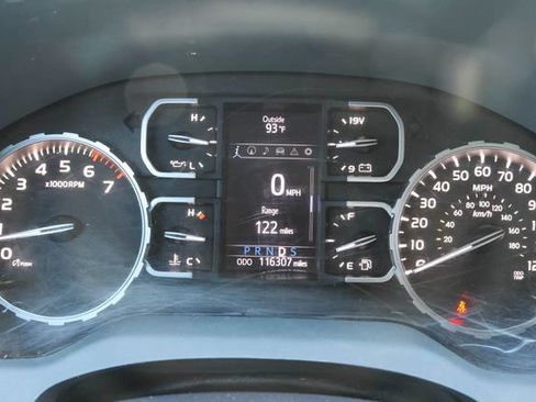 Used 2019 Toyota Tundra SR5 w/ SR5 Upgrade Package AWD/4WD image 32