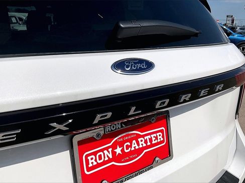 New 2025 Ford Explorer Active w/ Active Comfort Package image 15