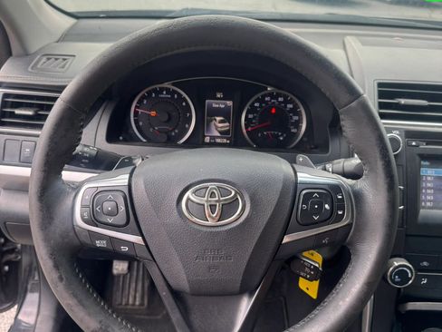 Used 2015 Toyota Camry SE FWD image 17