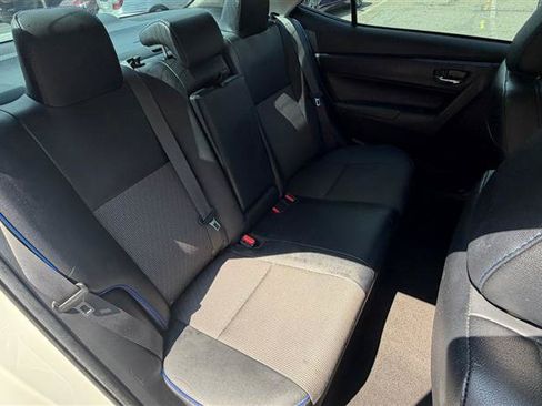 Used 2019 Toyota Corolla SE FWD image 16