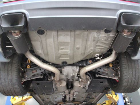 Used 2015 Dodge Challenger SRT Hellcat image 96