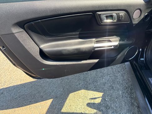 Used 2019 Ford Mustang Bullitt w/ Bullitt Electronics Package RWD image 10