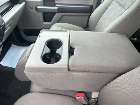 Used 2019 Ford F150 XLT w/ Max Trailer Tow Package image 17