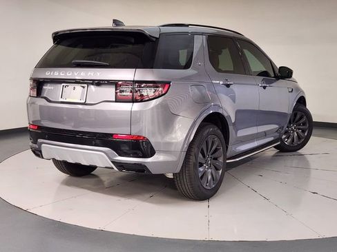 Used 2025 Land Rover Discovery Sport S image 2